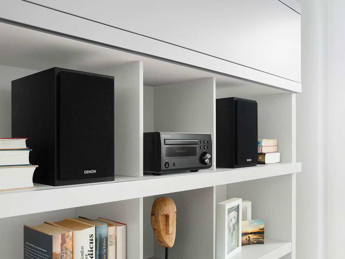 Denon DM41 DAB System with Speakers