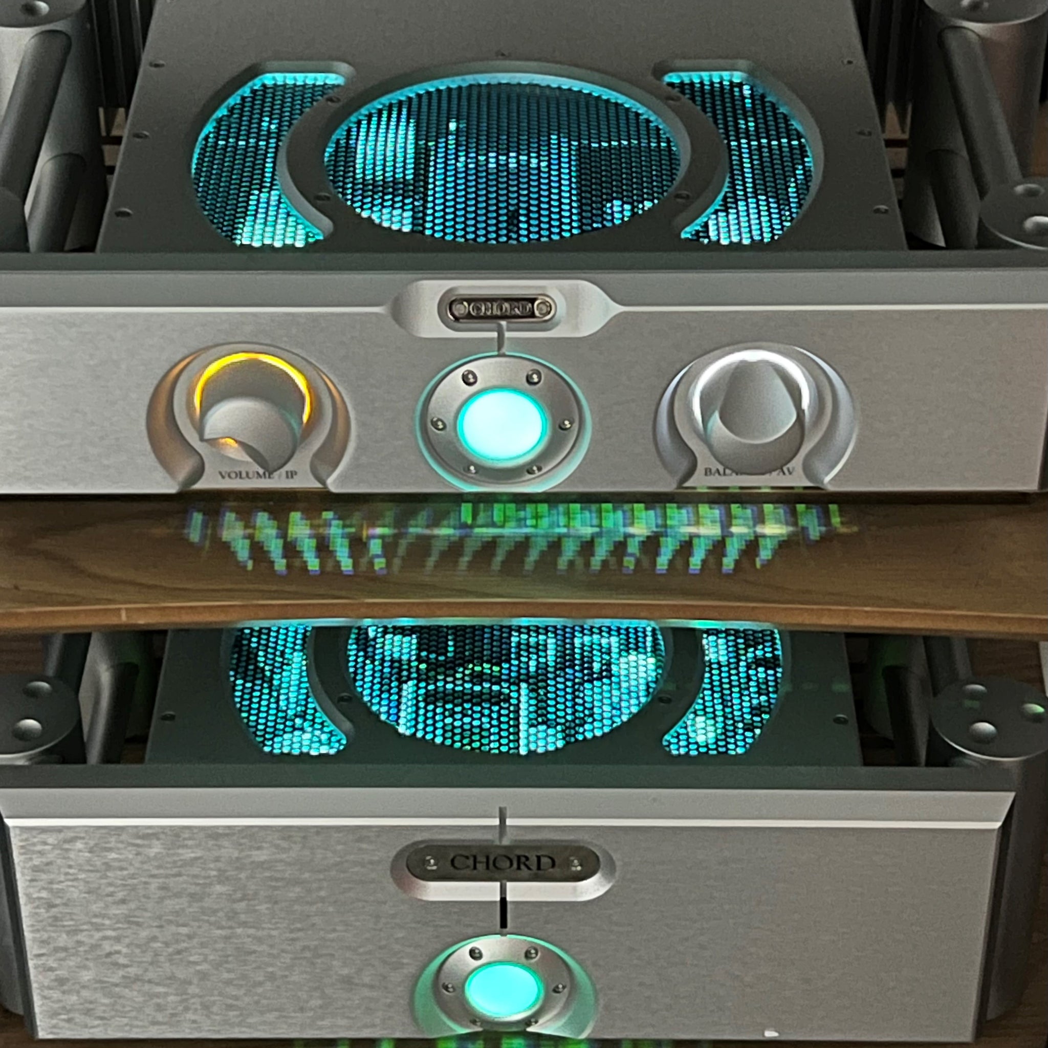 Chord Ultima Pre and Power Amplifier with Dave DAC and Blu Transport, EX-DEMO