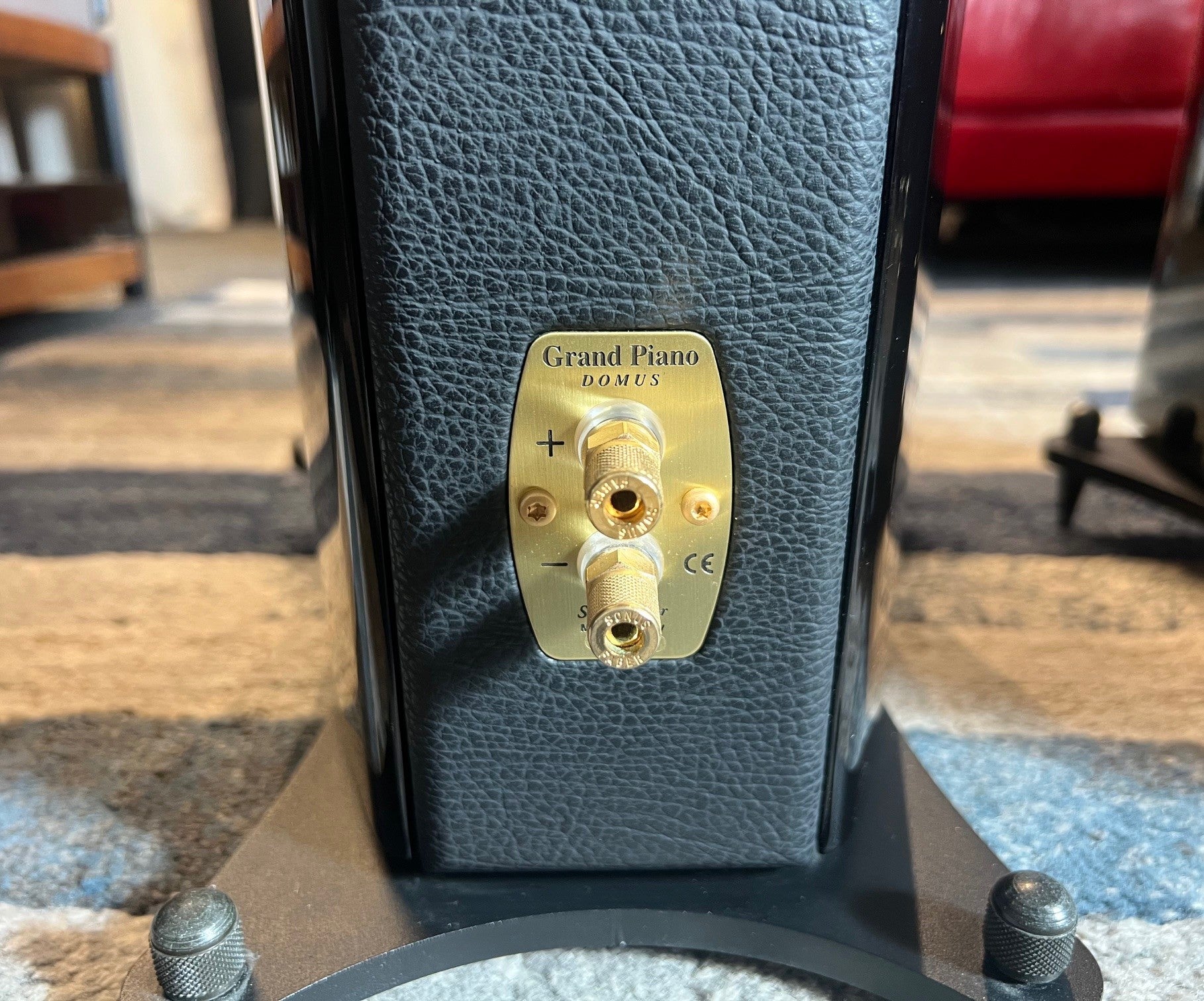 Sonus Faber Domus Grand Pianos, Black Floorstanding Speakers TRADE