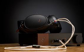Meze Liric Headphones Generation 1, Including a 4.4mm balanced copper premium cable