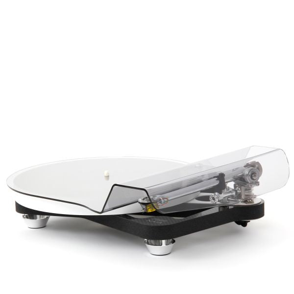 Rega Naia Turntable ... low mass vinyl gravitas