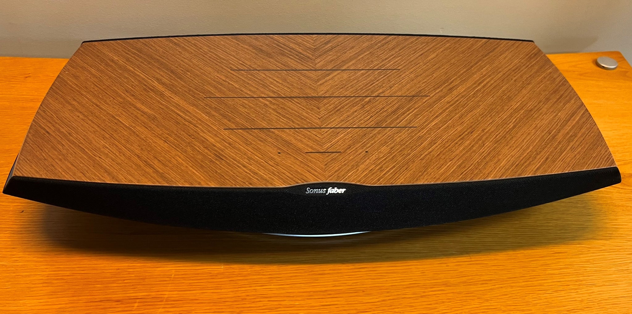 Sonus faber Omnia ... Italian wireless speaker streamer