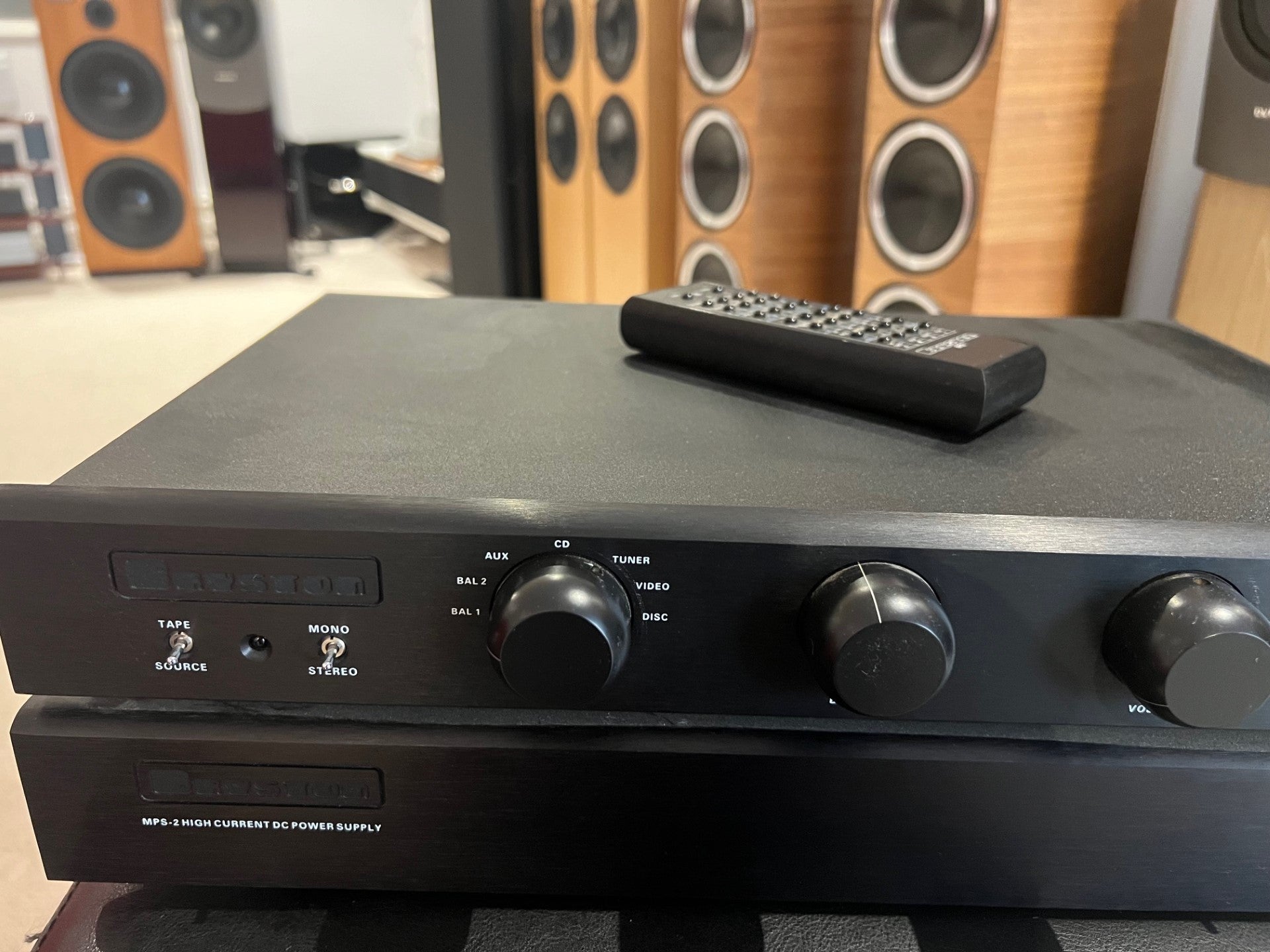 Bryston BP26 & Matching MPS-2 High Current Power Supply, EX-DEMO Black