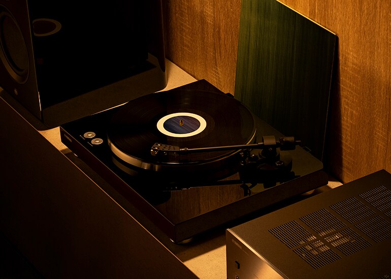 Yamaha TTs303 Turntable