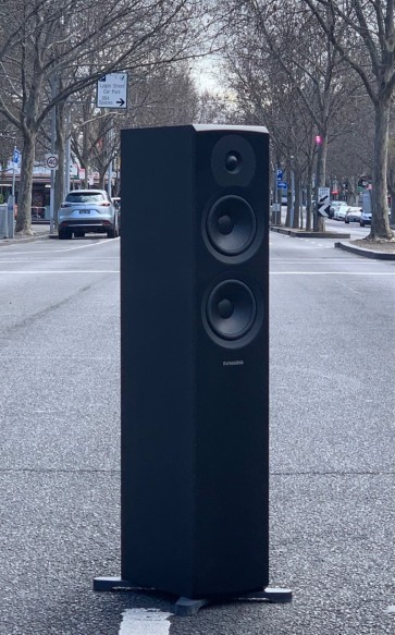 Street smart speaker