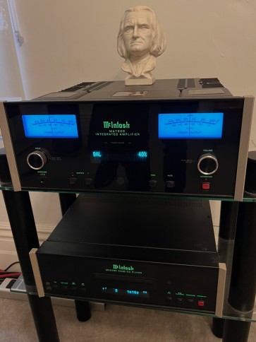 McIntosh MA7200 Integrated Amplifier ... sweet spot of the range